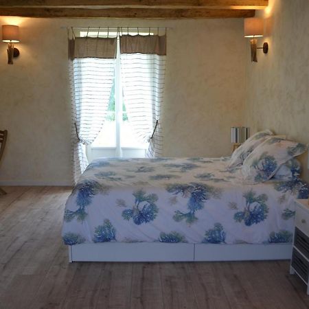 Escale A Villeperdue Chambre Hellulaug Saint-Épain Kültér fotó